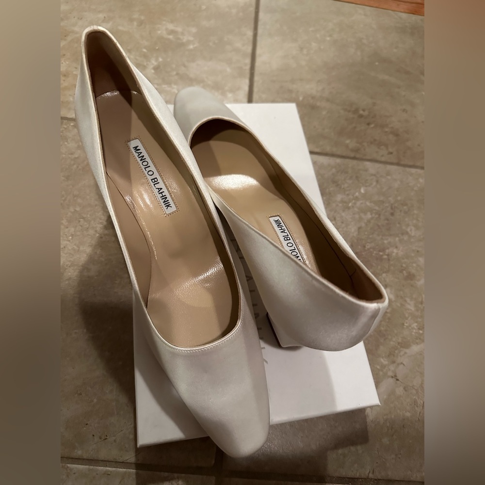 Manolo Blahnik White Block Heel